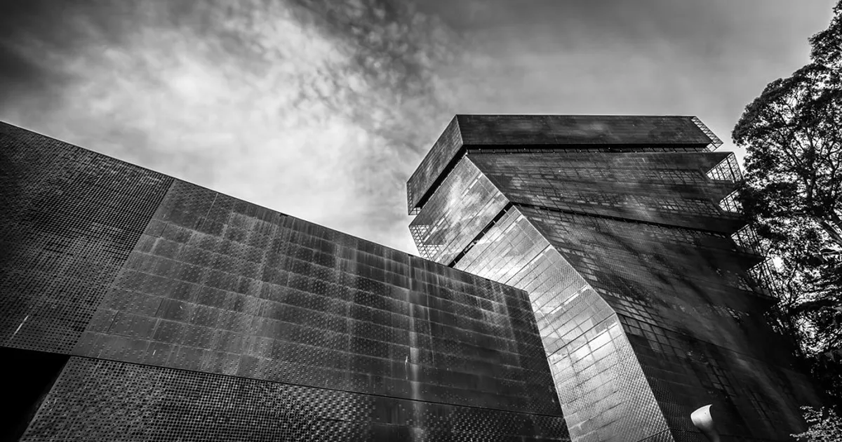 Exterior of de Young Museum