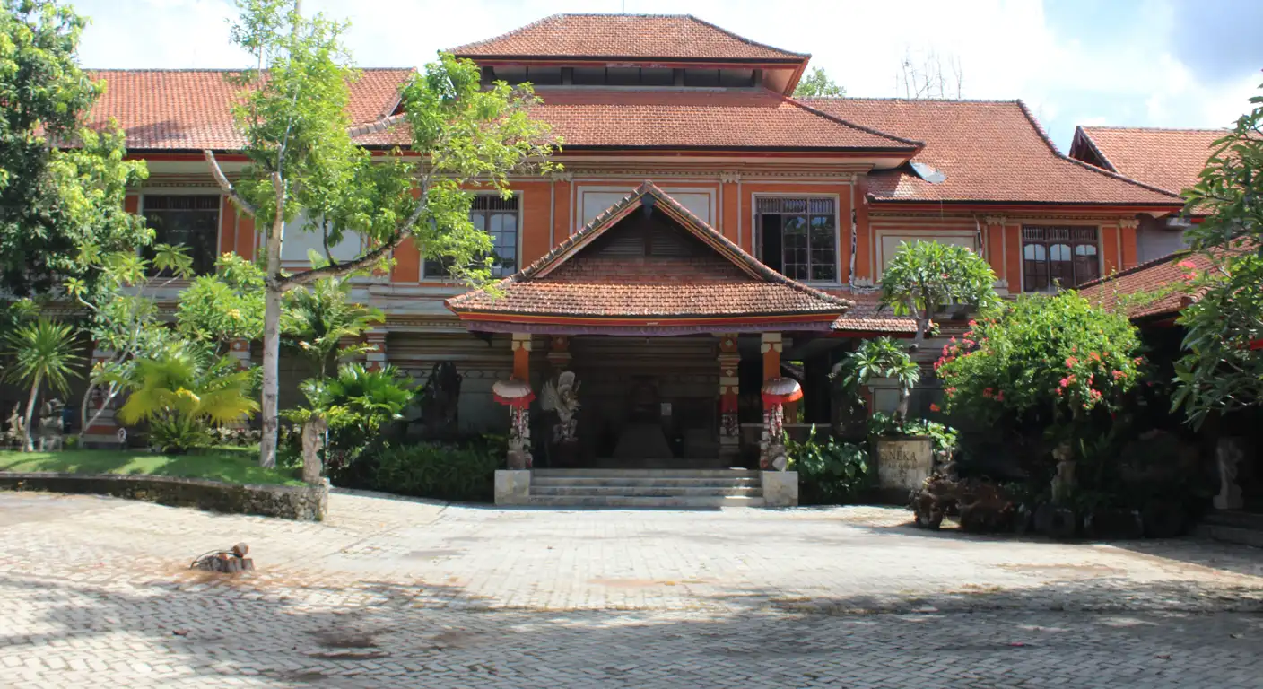 Neka Art Museum